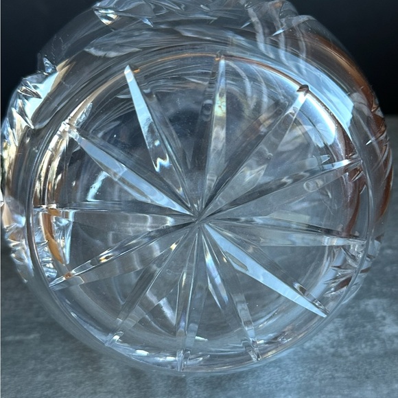 VTG Crystal Hand Cut Decanter & Stopper Large Round Bulb Bottle Shape EUC - Picture 11 of 14